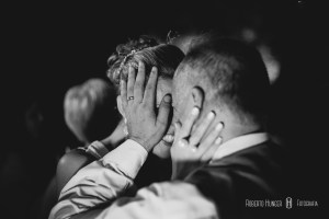 Casamentos em Pouso Alegre , foto em preto e branco de noivas