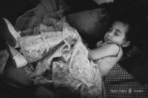 daminha dormindo durante casamento no villa 459