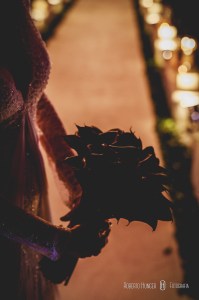 noivos felizes em casamento, álbuns de casamento importados, álbuns de luxo, melhores álbuns de casamento, fotografia profissional de casamento valores e orçamento ou proposta, melhores fotógrafos de casamento da região, foto de casamento em preto e branco