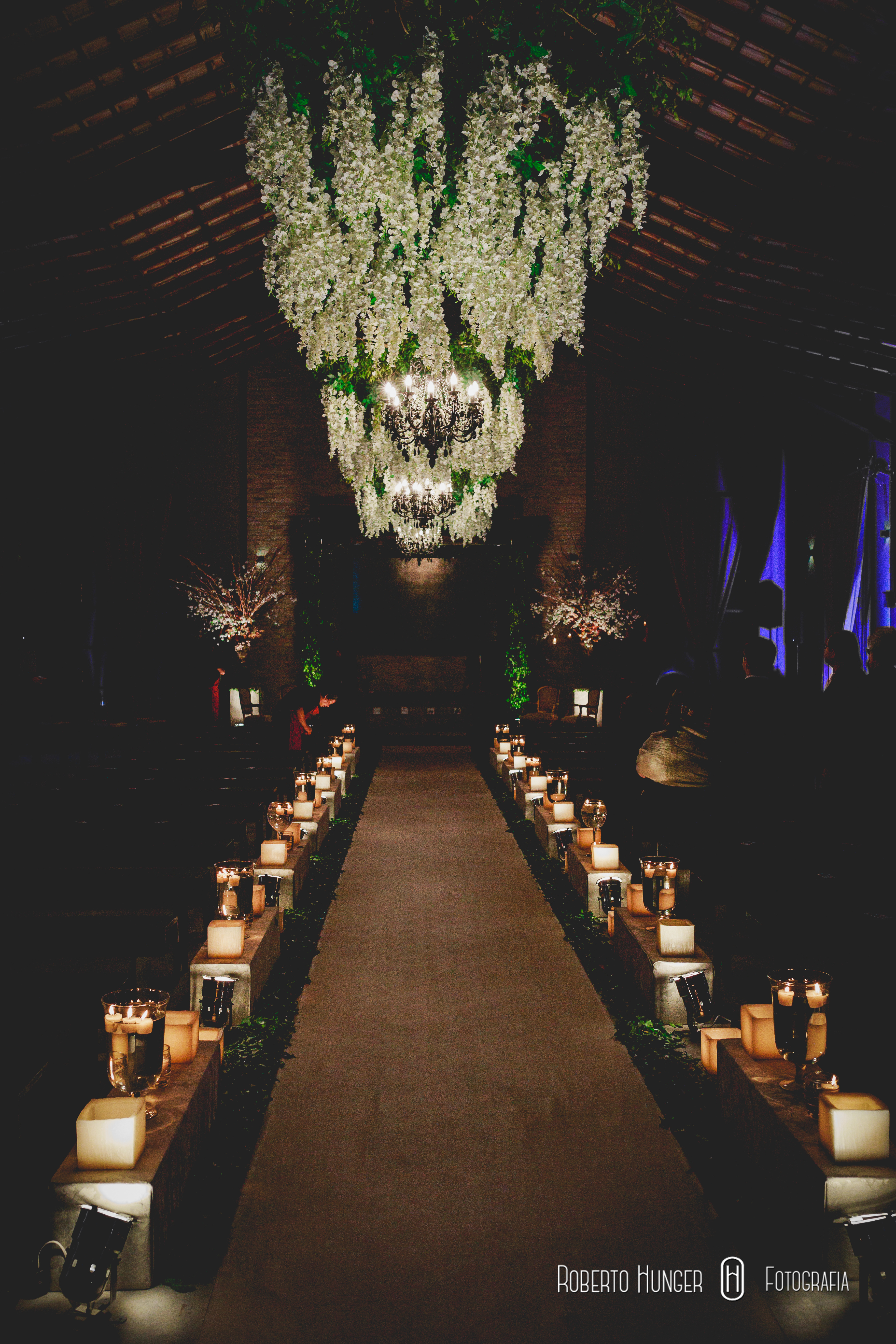 MILTON DECORAÇÕES Rua Viseu, 214 - Chácaras Reunidas - São J. Campos; GABBO [DESIGN DE MARCA] Design de Marca [Direção de Arte e Identidade Visual; casamento budista, roberto hunger fotografia, orçamento de fotografia, monte verde fotos de casamento