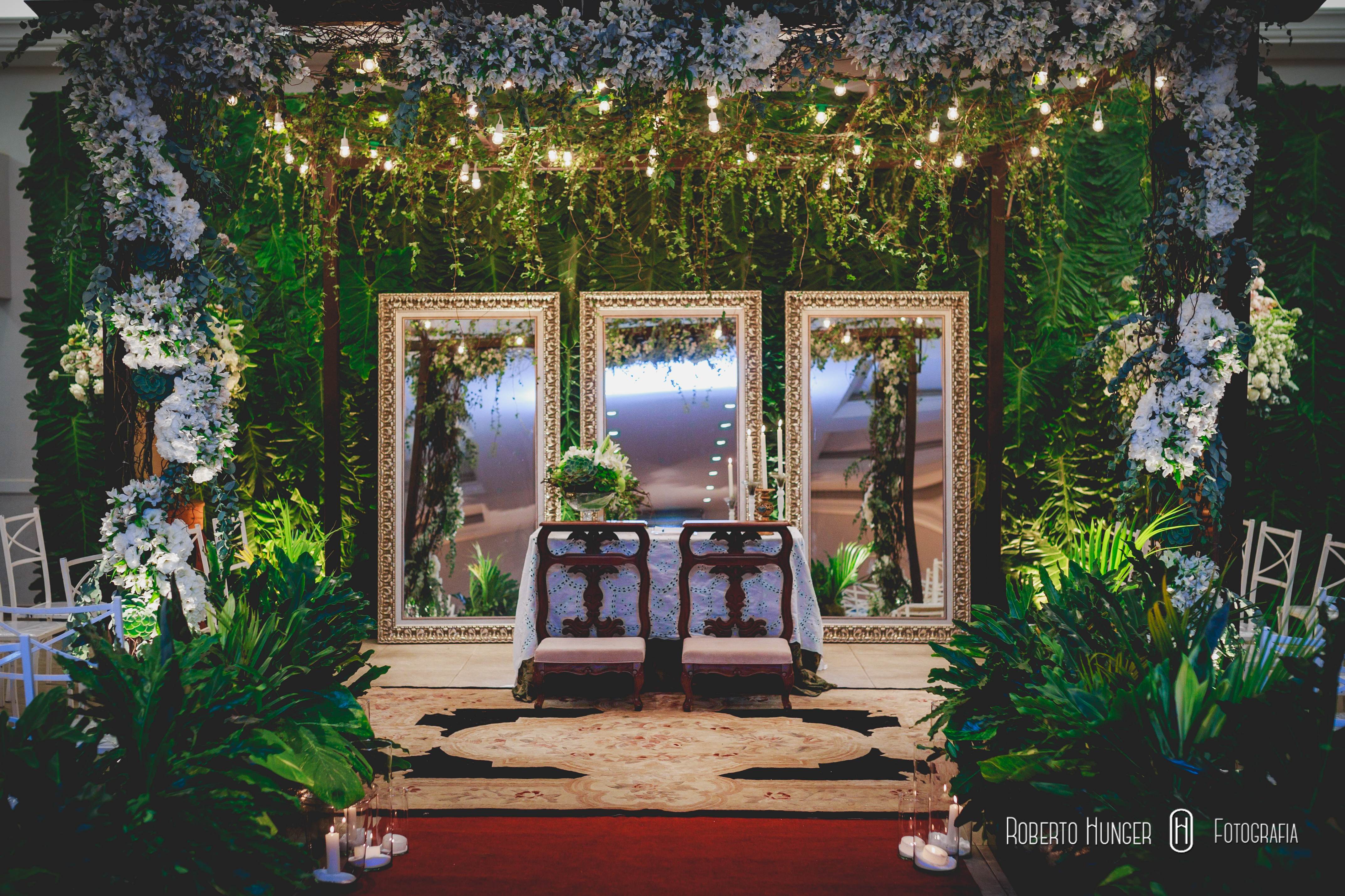 fotos do casamento de samuel e Kelly, realizado em Pouso Alegre no Villa 459, com os parceiros, Cabelo Matheus Pereira e Eliana, Fernando Nasser, Make Danila Torres, Vestido da noiva Miriane noivas, Preparação noivo: Atelier Rafael Garroni. (Rafael Garroni Alfaiataria), Buffet & Espaço: Buffet Villa 459, Decoração Dudu Vasconcelos; Bombons: Dona KA, Doces Finos Enjoy (Forminhas de doce.etc); Móveis - H2 Locações e Eventos, Iluminação - Roberto Flôres, Bolo - Ana Paula Abreu.