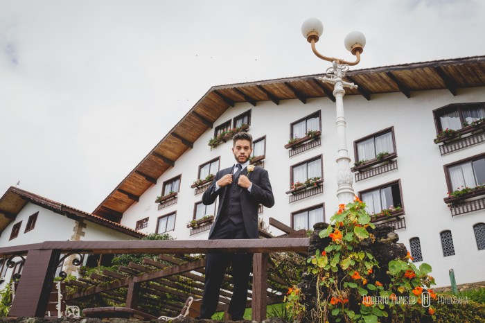 Roberto Hunger - Fotografia; TR Filmes (Totonho Rigotti); MAKE: Maquiagem: Eliana Muniz Franco da Bride's Day (Dia da Noiva) ; Cabelo: Mara Fortunato; Vestidos, ternos e acessórios - Exclusiva Noivas e Festas BUQUÊ: Menu Eventos (obrigado Saulo Ramon ) MODELOS: Ramon Carvalho e Bruna Almeida. Agradeço também ao Hotel e sua super recepção desde o começo, as imagens que publico aqui são fruto do esforço de todos os presentes no dia. Valeu Mariana Filippini Wolf.