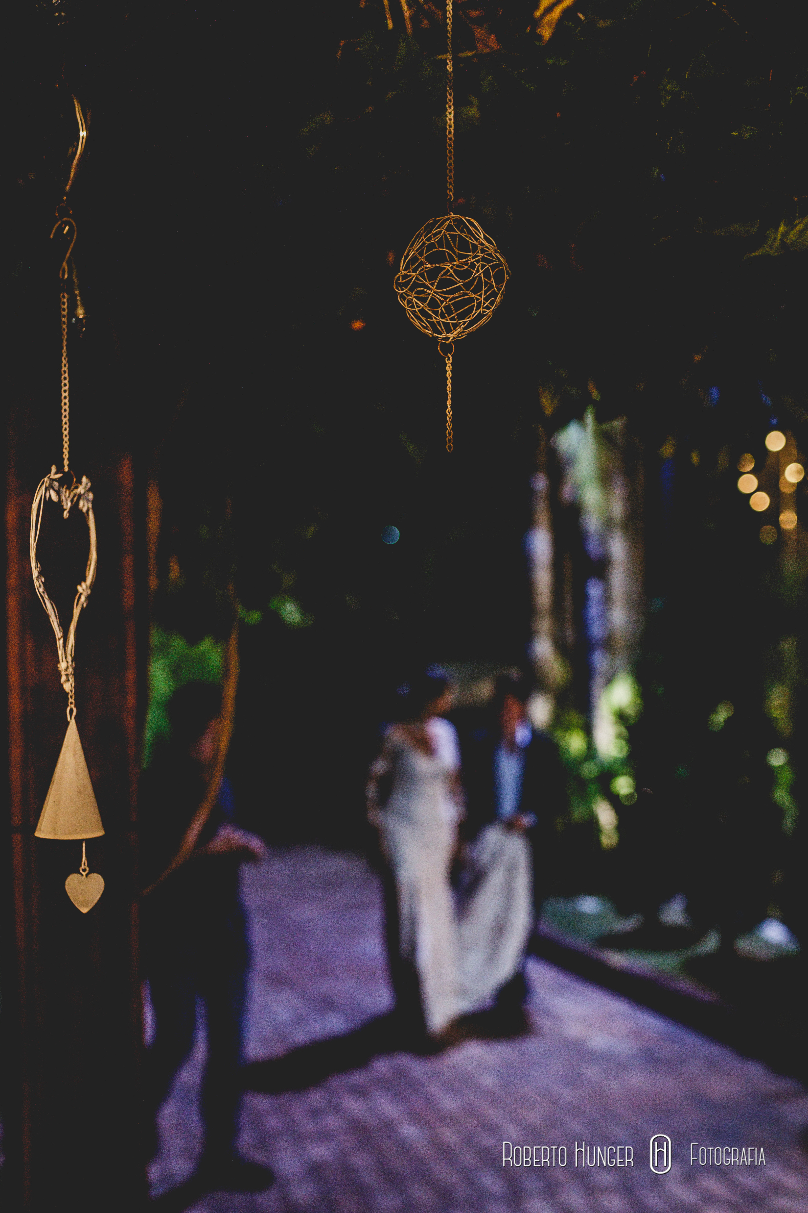 Cabelo e maquiagem: Vanessa Andrade; Vestido: Rafael Garoni.; Celebrante: Rogerio Cruzantonio; Villa La Farme: Buffet, La Farme decorações e mobiliário; La Farme: Bolo e doces; Ana Ferreira Cerimonial; CENOGRAFIA e ILUMINAÇÃO - FERNANDO GARCIA ; SONORIZAÇÃO - VIVACE