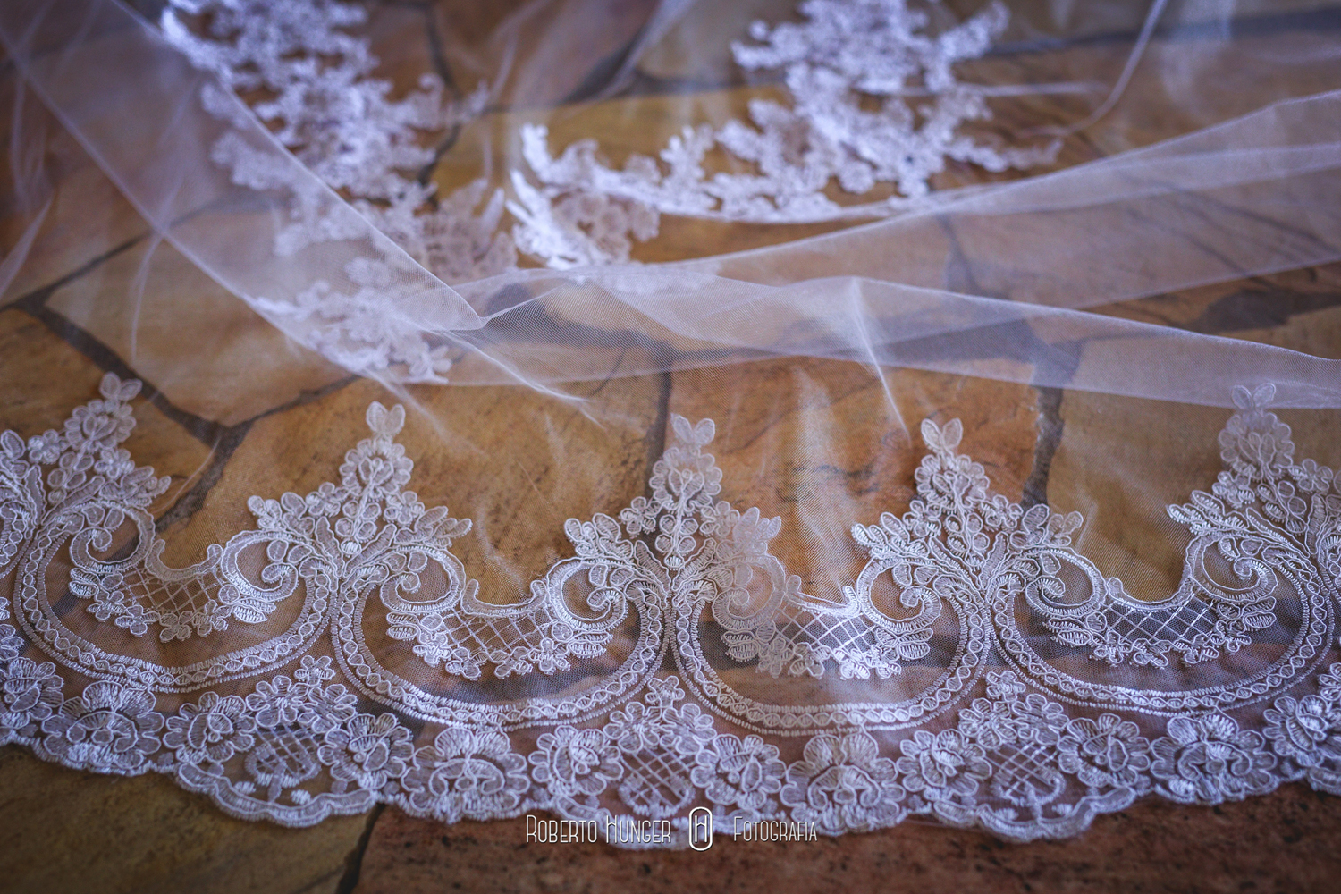 fotografia-de-casamento-minas-gerais, fotógrafo-de-casamento-sul-de-minas, álbum-de-casamento-pouso-alegre,- itajubá-casamentos, fotografia-de-casamento-itajubá, roberto-hunger-junior- fotógrafo, fotógrafo-de-casamento-camanducaia, monte-verde-casamentos, monte-verde-fotógrafo, borda-da-mata-casamentos, fotógrafo-casamentos-santa-rita-do-sapucaí