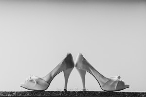 Gustavo, aqui novamente. Cerimonial: Fernando Henrique Ribeiro; Buffet: Amaral Eventos; Decoração: Aninha Rodrigo Decoradores Foto: Roberto Hunger Fotografia e equipe; Vídeo:Bem Casados; Cabelo e make: Fred Couto; Vestido: Giulliano Oliva; Doces: Néia Rodrigues Doces Gourmet; Bem casados: Maria Cristina Flor de Laranjeira; Músicos igreja: Alligare Eventos; Banda: Moqueca Groove; DJ: Luizinho PA Lite. Igreja: Paróquia Nossa Senhora do Carmo. Festa: Pousada Cambuhy @rodrigoaninhadecoradores , @robertohunger , @fernandohribeiro , @hellen_bianchi , @gustavo_uchoa , @pousadacambuhy , @coutofred , #monteverde , #cambui , #cambuimg , #itajubá , #itajuba , #pousoalegre , #alfenas , #noivas2017, #noivas2018 , #machado , #camanducaia , #casamentocampo , #bordadamata , #paraisopolis , #santaritadosapucai , #extremamg , #varginha