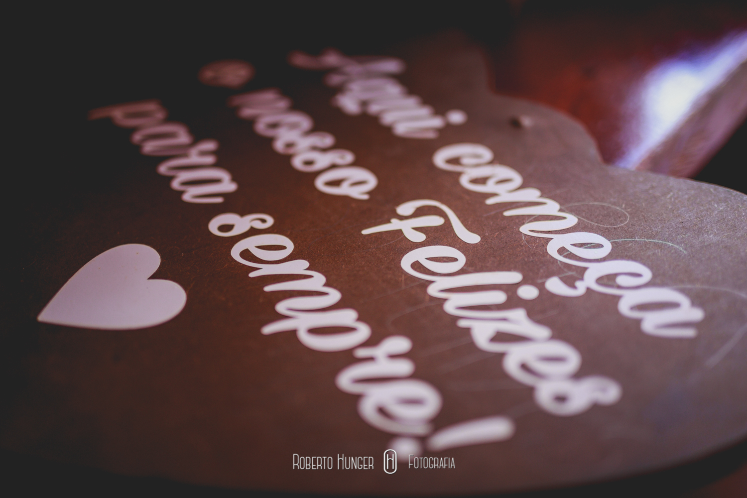 Roberto Hunger Junior; Estética Jéssica Pereira; make jéssica pereira, Tati Bueno cabelo; Vestido Atelier Rafael Garroni; Atelier Rafael Garroni; Decoração Cabana Hall Eventos; Cerimonial Cabana Hall, João Carlos Castro; Bufê Autieri Borin; Doces Kênia Vasconcelos; Bem casados Ana Cristina Bem Casados, Dj Junior Pee, Filmagem: 2B filmes