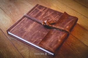 álbum de casamento ideal para mini wedding e casamentos rústicos. Álbum de casamento em couro, capa de couro rústico, casamento no campo em minas gerais pede este álbum!, roberto hunger jr.