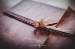 álbum de casamento ideal para mini wedding e casamentos rústicos. Álbum de casamento em couro, capa de couro rústico, casamento no campo em minas gerais pede este álbum!, roberto hunger jr.