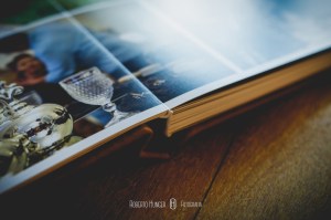 álbum de casamento ideal para mini wedding e casamentos rústicos. Álbum de casamento em couro, capa de couro rústico, casamento no campo em minas gerais pede este álbum!, roberto hunger jr.