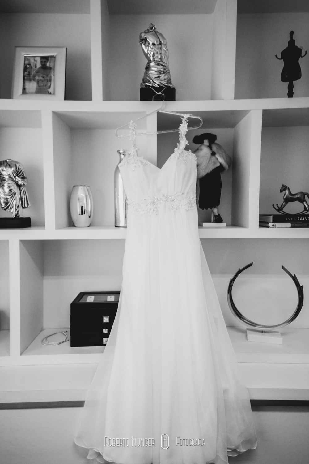 Roberto Hunger Junior; Estética Jéssica Pereira; make jéssica pereira, Tati Bueno cabelo; Vestido Atelier Rafael Garroni; Atelier Rafael Garroni; Decoração Cabana Hall Eventos; Cerimonial Cabana Hall, João Carlos Castro; Bufê Autieri Borin; Doces Kênia Vasconcelos; Bem casados Ana Cristina Bem Casados, Dj Junior Pee, Filmagem: 2B filmes