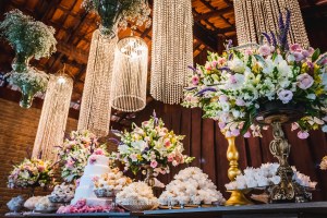 Vídeo Play filmes (Guilherme Yoshi) Fotografia: Roberto Hunger Junior e equipe. Cerimonial: Cerimonialy (Lucimara Souza); Make noiva/dia da noiva: EMME (Megue Costa); vestido noiva: Junior Pelissare; Make Noivo/dia do noivo: Santa Roma Cambuí; Igreja: Matriz de Nossa Senhora do Carmo Cambuí; Músicos da igreja: Alligare Eventos; Festa e Buffet : Pousada Cambuhy (Fernanda Rodrigues De Souza Brito e Leandro Brito) ; Decoração: Aninha Rodrigo Decoradores; Doces: Néia Rodrigues; Forminhas: Ana Lúcia Pereira; DJ: Marcelo Fagundes; Master Som; Mamãe brigadeiro, Banda: Odisseia/ Tribaus Bar: Souza Bartende.