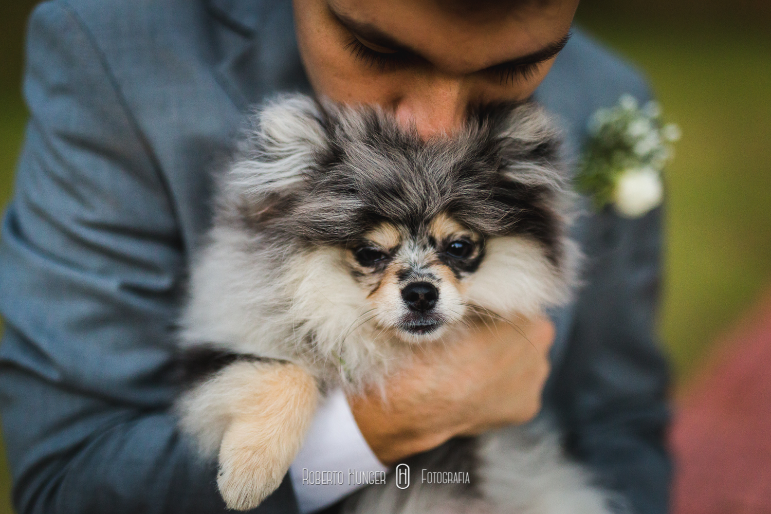 Vídeo Play filmes (Guilherme Yoshi) Fotografia: Roberto Hunger Junior e equipe. Cerimonial: Cerimonialy (Lucimara Souza); Make noiva/dia da noiva: EMME (Megue Costa); vestido noiva: Junior Pelissare; Make Noivo/dia do noivo: Santa Roma Cambuí; Igreja: Matriz de Nossa Senhora do Carmo Cambuí; Músicos da igreja: Alligare Eventos; Festa e Buffet : Pousada Cambuhy (Fernanda Rodrigues De Souza Brito e Leandro Brito) ; Decoração: Aninha Rodrigo Decoradores; Doces: Néia Rodrigues; Forminhas: Ana Lúcia Pereira; DJ: Marcelo Fagundes; Master Som; Mamãe brigadeiro, Banda: Odisseia/ Tribaus Bar: Souza Bartende.