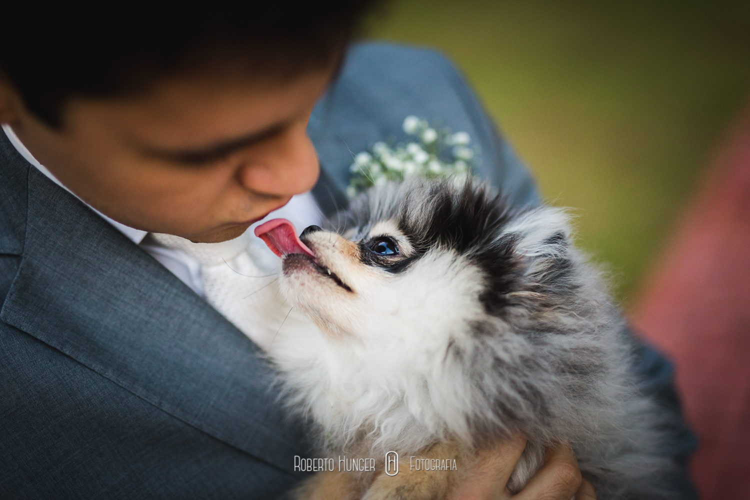 Vídeo Play filmes (Guilherme Yoshi) Fotografia: Roberto Hunger Junior e equipe. Cerimonial: Cerimonialy (Lucimara Souza); Make noiva/dia da noiva: EMME (Megue Costa); vestido noiva: Junior Pelissare; Make Noivo/dia do noivo: Santa Roma Cambuí; Igreja: Matriz de Nossa Senhora do Carmo Cambuí; Músicos da igreja: Alligare Eventos; Festa e Buffet : Pousada Cambuhy (Fernanda Rodrigues De Souza Brito e Leandro Brito) ; Decoração: Aninha Rodrigo Decoradores; Doces: Néia Rodrigues; Forminhas: Ana Lúcia Pereira; DJ: Marcelo Fagundes; Master Som; Mamãe brigadeiro, Banda: Odisseia/ Tribaus Bar: Souza Bartende.