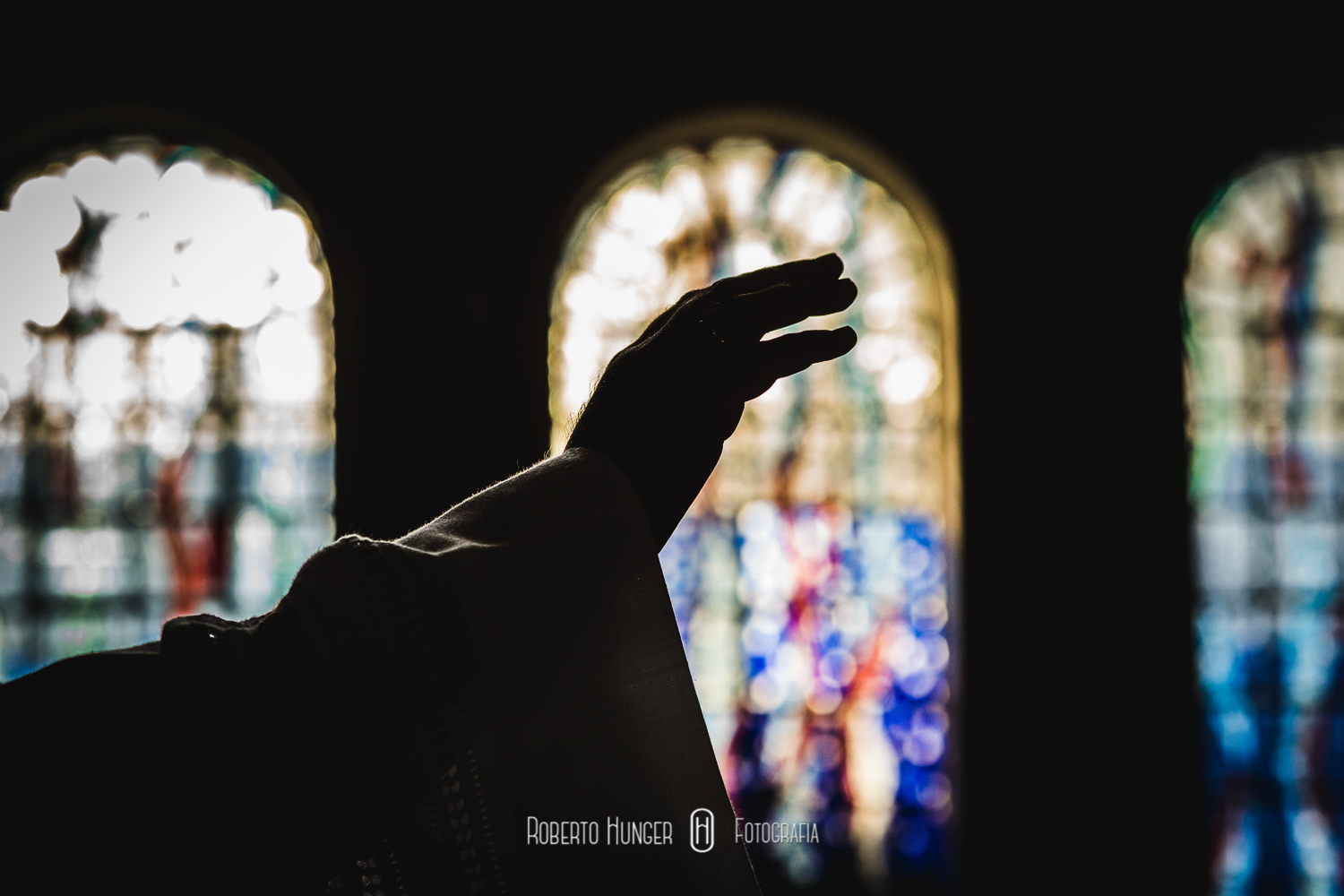 Vídeo Play filmes (Guilherme Yoshi) Fotografia: Roberto Hunger Junior e equipe. Cerimonial: Cerimonialy (Lucimara Souza); Make noiva/dia da noiva: EMME (Megue Costa); vestido noiva: Junior Pelissare; Make Noivo/dia do noivo: Santa Roma Cambuí; Igreja: Matriz de Nossa Senhora do Carmo Cambuí; Músicos da igreja: Alligare Eventos; Festa e Buffet : Pousada Cambuhy (Fernanda Rodrigues De Souza Brito e Leandro Brito) ; Decoração: Aninha Rodrigo Decoradores; Doces: Néia Rodrigues; Forminhas: Ana Lúcia Pereira; DJ: Marcelo Fagundes; Master Som; Mamãe brigadeiro, Banda: Odisseia/ Tribaus Bar: Souza Bartende.