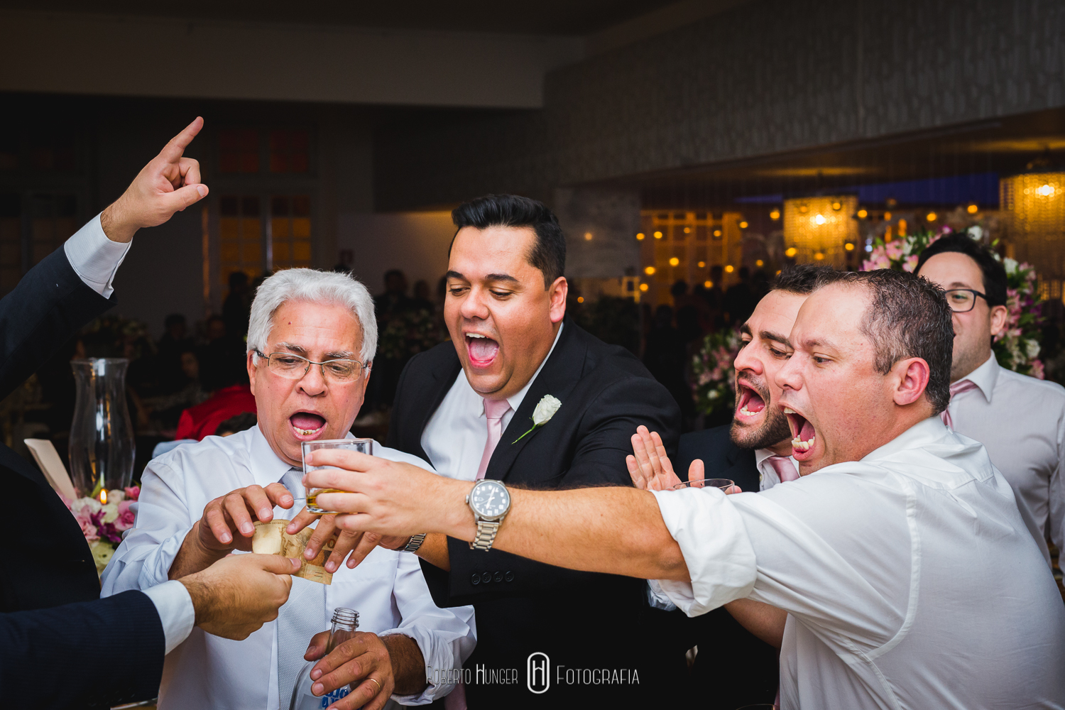 Fotografia de casamento itajubá e pouso alegre. Caldas e Poços de caldas fotógrafo de eventos, casamento fotos trÊs pontas e alfenas, lambari e monte verde fotografia de casamento, noivas sul de minas, camanducaia e extrema mg fotógrafo