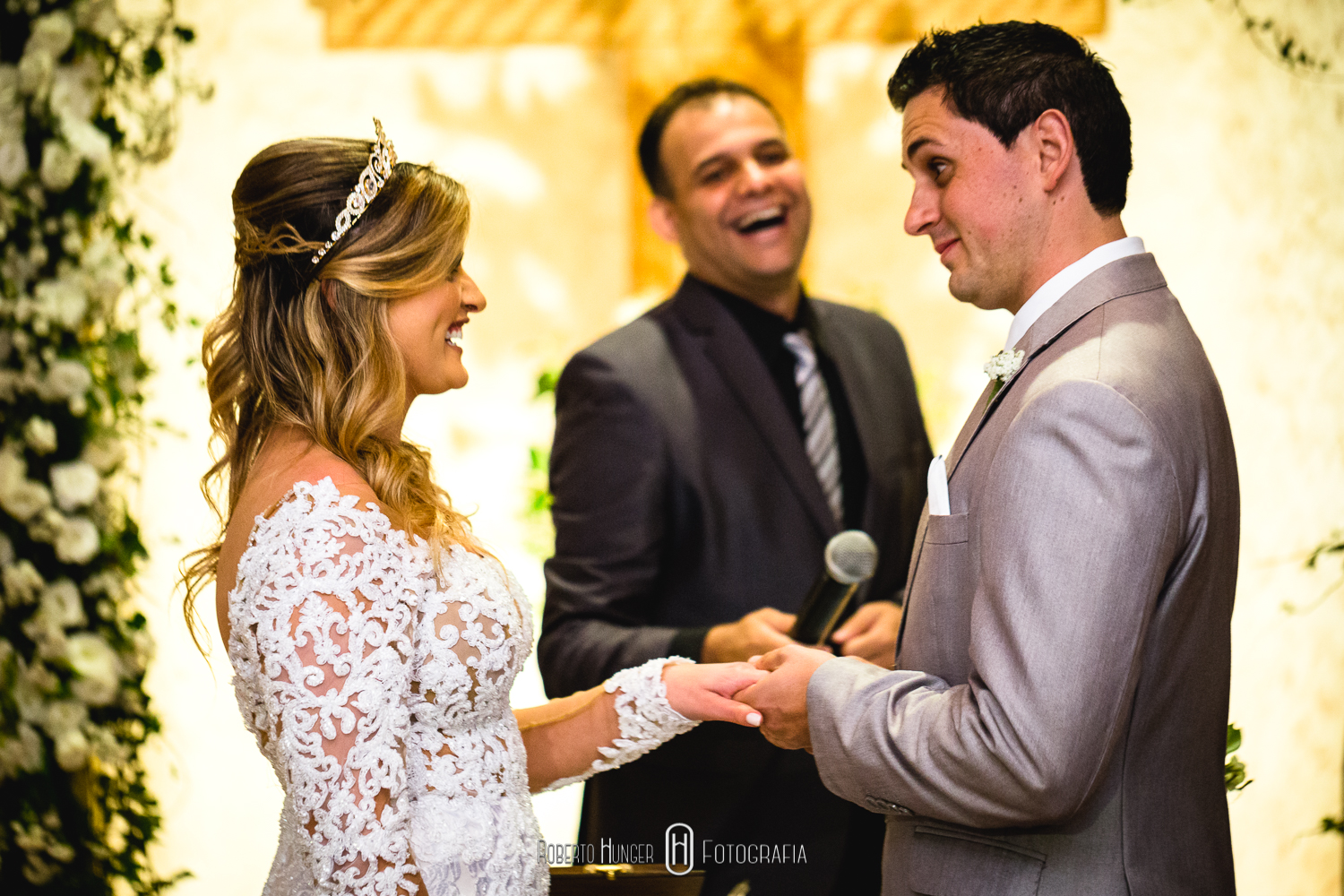 casamentos em inconfidentes, ouro fino fotógrafo de casamento, onde casar em inconfidentes, monte sião fotografias de casamento, fotografia de casamentos emocionantes, pouso alegre melhores fotos, casamentos itajubá, fotografia de casamento campos do jordão, monte verde casamentos pousadas hoteis, hoteis para casamentos em monte verde, onde casar em paraty, tiradentes fotografia de casamento, extrema minas gerais fotografo, fotos itajubá casamentos , onde casar em pouso alegre, onde casar em minas gerais, fotógrafo de casamento inconfidentes, ouro fino fotógrafo, vestidos de noivas fotos, fotógrafo de casamento alfenas e varginha, machado fotografo de casamento, andradas e jacutinga fotografia de casamento, roberto hunfer jr, fotografia de casamento sul de minas gerais, casamento-em-itajubá-minas-gerais, fotografria-de-casamento-itajubá, pouso-alegre-fotos-casamentos, noivas-itajubá, fotógrafo-de-casamentos-pouso-alegre