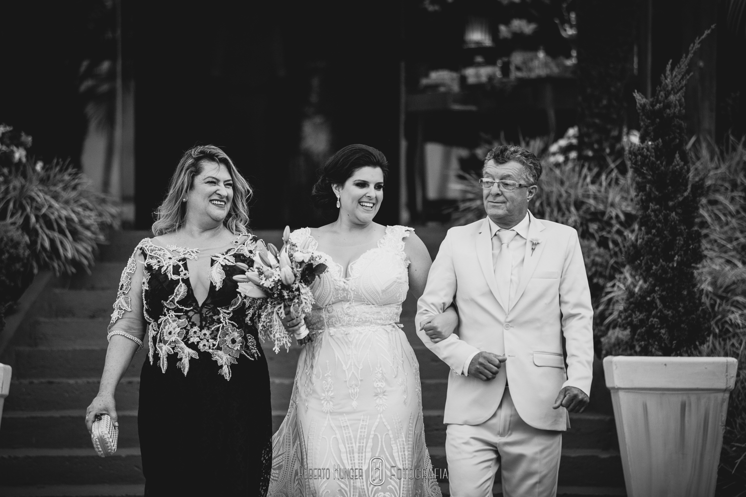 casamentos em inconfidentes, ouro fino fotógrafo de casamento, onde casar em inconfidentes, monte sião fotografias de casamento, fotografia de casamentos emocionantes, pouso alegre melhores fotos, casamentos itajubá, fotografia de casamento campos do jordão, monte verde casamentos pousadas hoteis, hoteis para casamentos em monte verde, onde casar em paraty, tiradentes fotografia de casamento, extrema minas gerais fotografo, fotos itajubá casamentos , onde casar em pouso alegre, onde casar em minas gerais, fotógrafo de casamento inconfidentes, ouro fino fotógrafo, vestidos de noivas fotos, fotógrafo de casamento alfenas e varginha, machado fotografo de casamento, andradas e jacutinga fotografia de casamento, roberto hunfer jr, fotografia de casamento sul de minas gerais