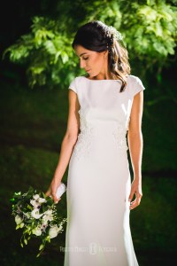 Espaço: Hotel Serra Bonita Assessoria: Ana Faria Celebrantes: Pedro Serra e Camille Amos Lardan Decor: Menu Decor Gastronomia: Buffet Expresso Gourmet Forografia: Roberto Hunger Fotografia e equipe; Vídeo: Make a Moment Beleza: Studio Glaucia Mafra Vestido: Rime Arodaky Doces Finos: Elisangela Doces Finos Música da Cerimônia: Carolina Hofmeister e André Hofmeister Música da Festa: GT Audio Sonorização | Samba Marcio Torres e Amigos | Banda Vacamarela