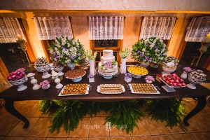 Espaço: Hotel Serra Bonita Assessoria: Ana Faria Celebrantes: Pedro Serra e Camille Amos Lardan Decor: Menu Decor Gastronomia: Buffet Expresso Gourmet Forografia: Roberto Hunger Fotografia e equipe; Vídeo: Make a Moment Beleza: Studio Glaucia Mafra Vestido: Rime Arodaky Doces Finos: Elisangela Doces Finos Música da Cerimônia: Carolina Hofmeister e André Hofmeister Música da Festa: GT Audio Sonorização | Samba Marcio Torres e Amigos | Banda Vacamarela