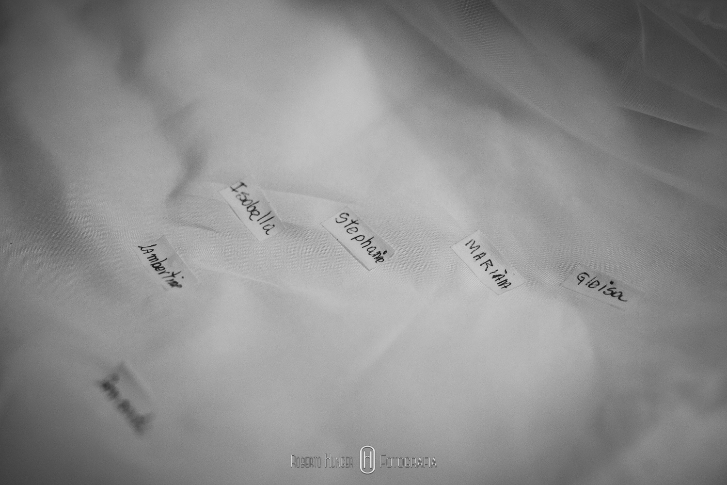 Roberto Hunger Fotografia. Onde casar em minas gerais? Fotografia de casamento sul de minas, pouso alegre e itajubá fotografia, borda da mata, lambari, santa rita do sapucai e poços de caldas fotos de casamento. Fotógrafo de casamento pouso alegre