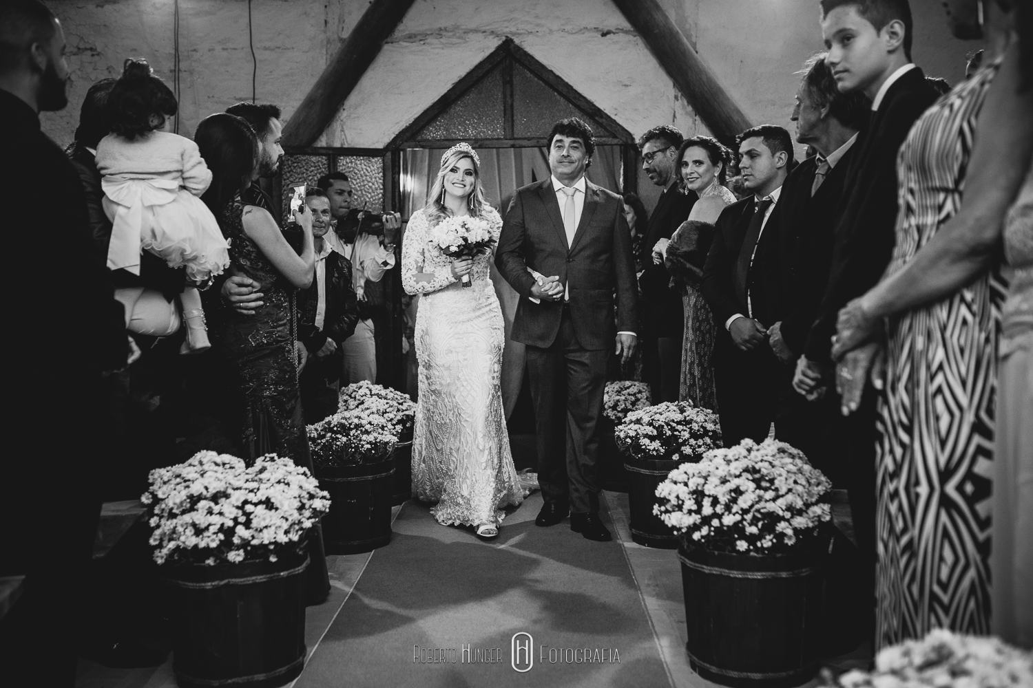 Fotógrafo de casamento em ouro fino e jacutinga, santa rita do sapucai fotografia de 15 anos, fotógrafo pouso alegre e itajubá, lambari e trÊs pontas fotógrafo, casamentos em minas gerais, sul de minas gerais fotografia, monte verde fotos de casamentos, noivas pouso alegre e itajubá. Onde casar em Itajubá?