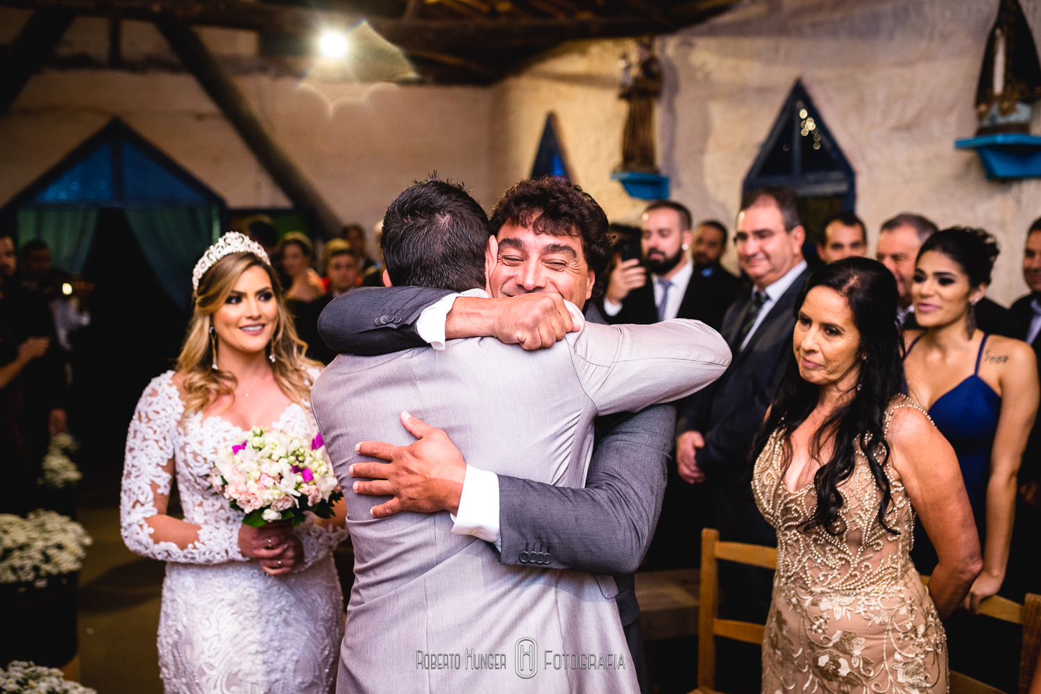 Fotógrafo de casamento em ouro fino e jacutinga, santa rita do sapucai fotografia de 15 anos, fotógrafo pouso alegre e itajubá, lambari e trÊs pontas fotógrafo, casamentos em minas gerais, sul de minas gerais fotografia, monte verde fotos de casamentos, noivas pouso alegre e itajubá. Onde casar em Itajubá?