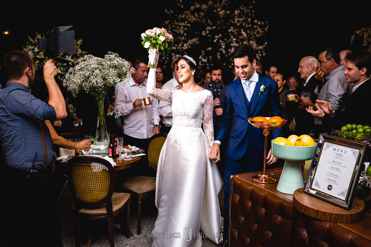 Roberto Hunger Fotografia. Onde casar em minas gerais? Fotografia de casamento sul de minas, pouso alegre e itajubá fotografia, borda da mata, lambari, santa rita do sapucai e poços de caldas fotos de casamento. Fotógrafo de casamento pouso alegre