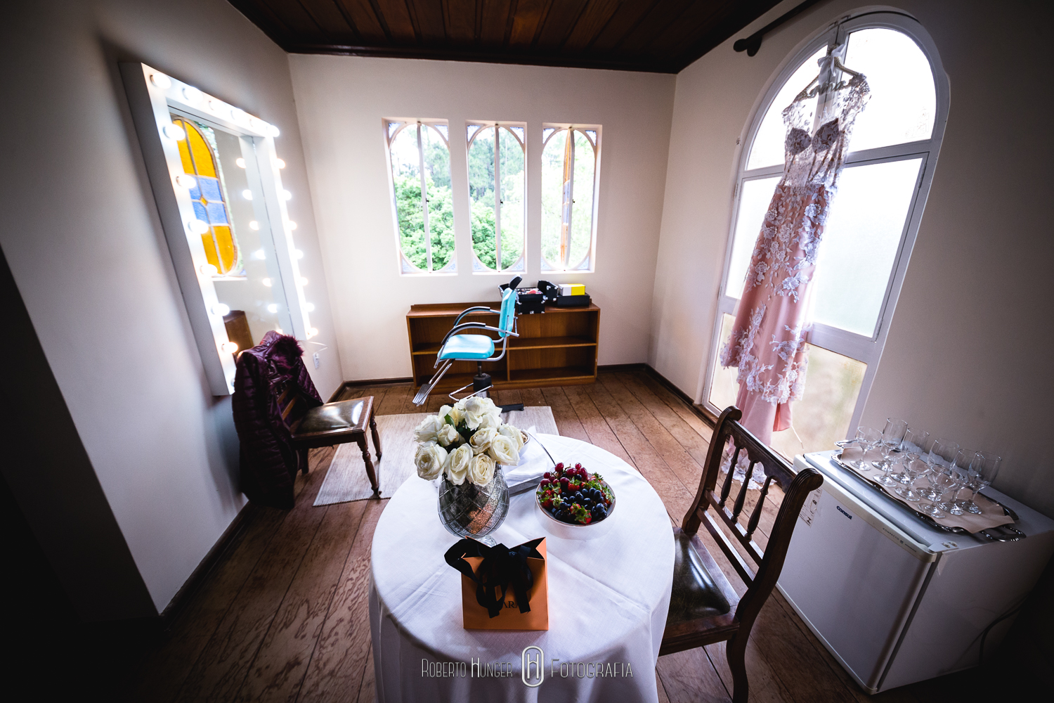 Cerimonial Cristina Guimaraes; Roberto Hunger Fotografia; 2b Filmes; Cia de Eventos Buffet; Elisangela Santana; Menu Decor; Juliana Campos; Convites e Cia. Impressos Finos; @ Garroni; @rafa garrafa; Atelier Rafael Garroni, casamento no campo, casamento em santa rita do sapicaí, casamento chique em minas gerais, onde casar em minas gerais. Alligare,, mega vox sonorizacao – christan siqueira dj, hotel fazenda vintem, Hotel Fazenda Vintém casamentos, Hotel Fazenda Vintém fotos.