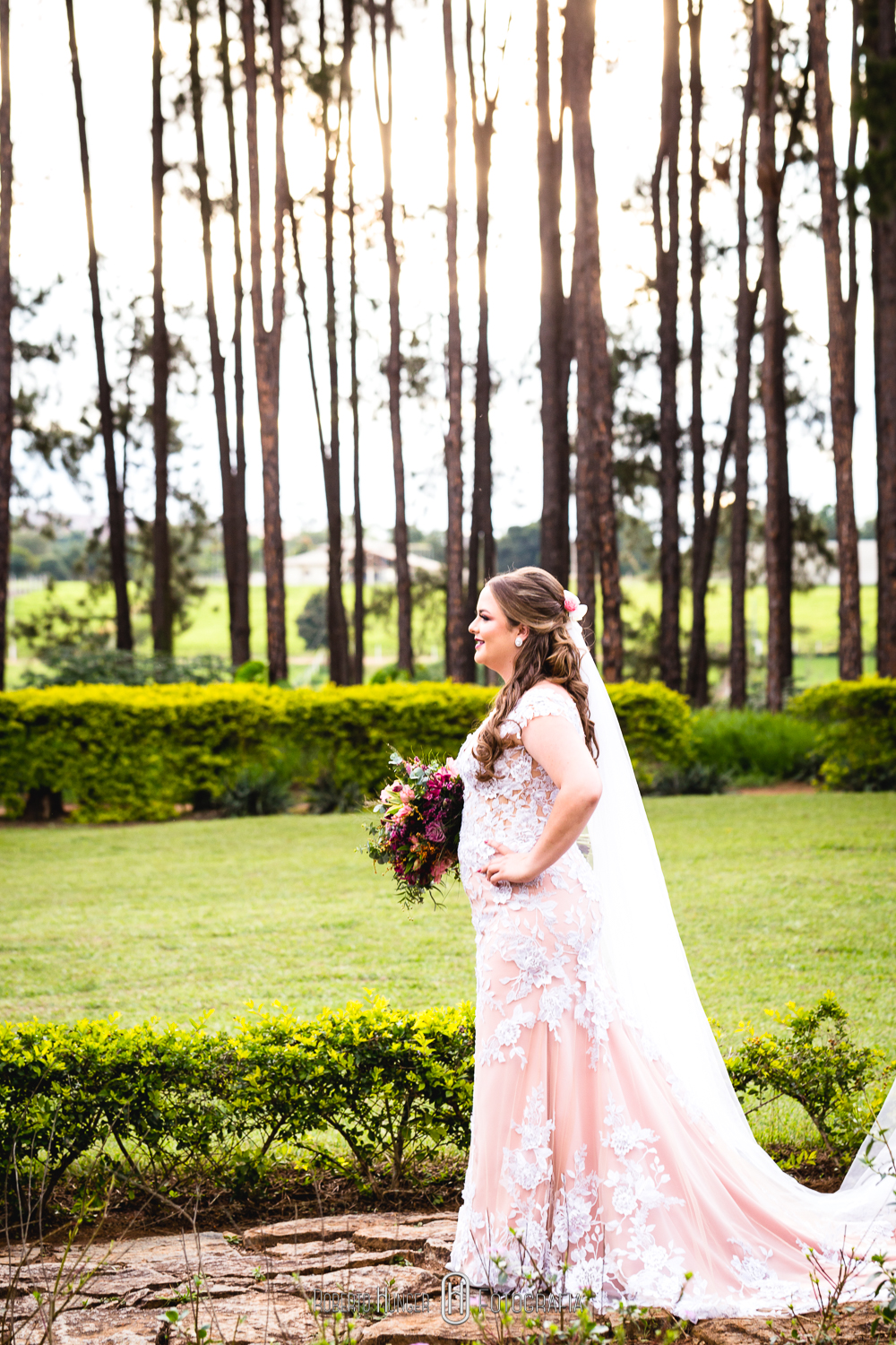 Cerimonial Cristina Guimaraes; Roberto Hunger Fotografia; 2b Filmes; Cia de Eventos Buffet; Elisangela Santana; Menu Decor; Juliana Campos; Convites e Cia. Impressos Finos; @ Garroni; @rafa garrafa; Atelier Rafael Garroni, casamento no campo, casamento em santa rita do sapicaí, casamento chique em minas gerais, onde casar em minas gerais. Alligare,, mega vox sonorizacao – christan siqueira dj, hotel fazenda vintem, Hotel Fazenda Vintém casamentos, Hotel Fazenda Vintém fotos.