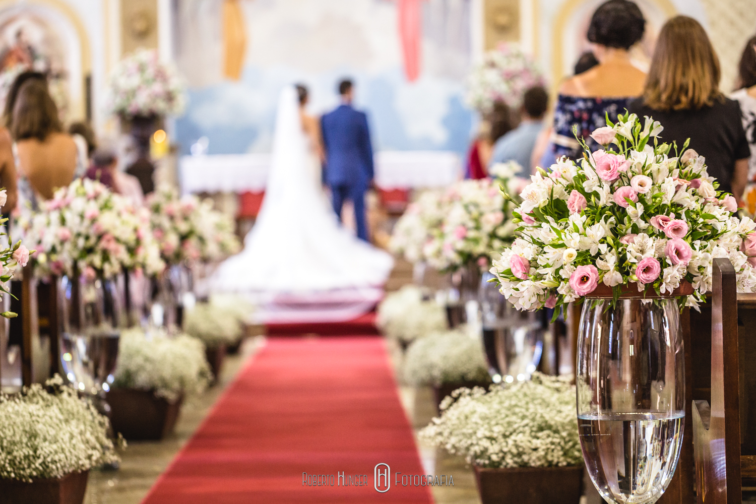 casamento católico em igrejas de minas gerais, casamento católico ao ar livre, casamento catolico entrada na igreja, cambui igreja matriz cerimônias de casamento