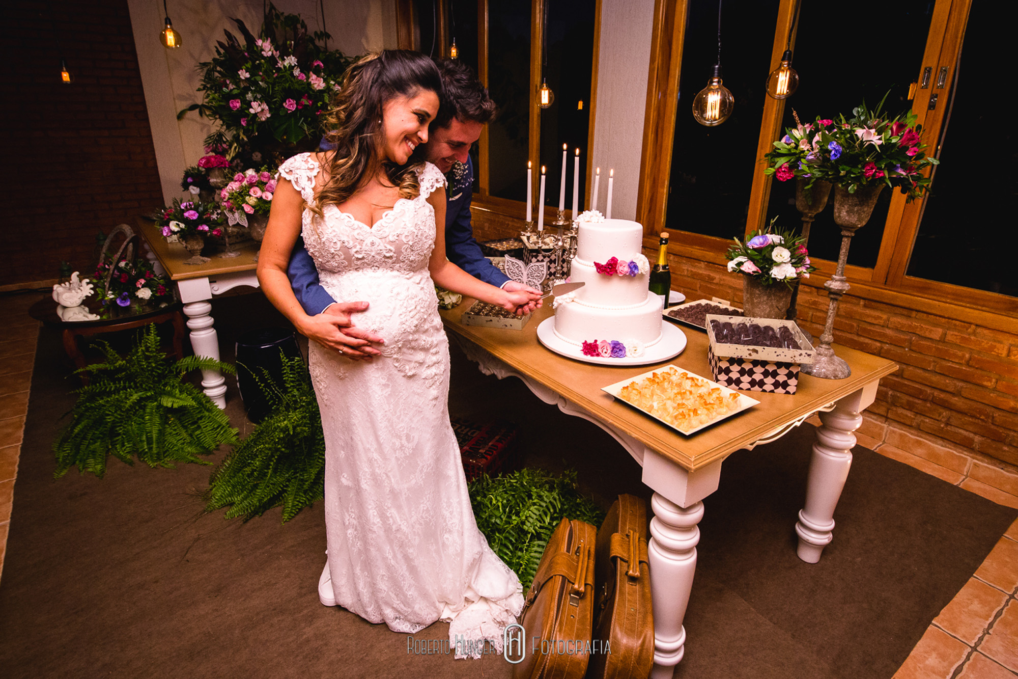 Festa de casamento animada, fotos de festa de casamento com rock and roll, Fotógrafo de casamento em ouro fino e jacutinga, santa rita do sapucai fotografia de 15 anos, fotógrafo pouso alegre e itajubá, lambari e trÊs pontas fotógrafo, Onde casar em Pouso Alegre?, casamento-em-itajubá-minas-gerais, fotografria-de-casamento-itajubá, pouso-alegre-fotos-casamentos, noivas-itajubá, fotógrafo-de-casamentos-pouso-alegre