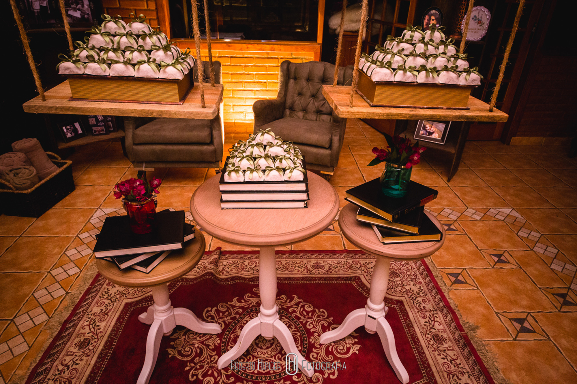 Assessoria e Cerimonial: Ana Faria Fotografia: Roberto Hunger Filmagem: Make a Moment Decoração: Menu Decor Espaço religioso e festa: Hotel Serra Bonita Buffet: Hotel Serra Bonita Bolo e Doces: Elisangela Doces Finos Bar de Caipirinhas: Drinks Bar Lucas Banda: Turne DJ: Felipe Mix Vestido noiva: Júnior Pelissare #noivas2020, #machado , #camanducaia , #bordadamata , #paraisopolis , #santaritadosapucai , #extremamg , #jacutinga, #andradas, #santaritadosapucai, #brasopolis, #monteverde , #poçosdecaldas , #caldas , #itajubá , #cambui , #cambuimg , #pousoalegre , #felizesparasempre , #pirangucu , #itajuba , #noivas2021, #casamento #noiva #noivas #vestidodenoiva #noivos #casamentos #voucasar #noivaspousoalegre