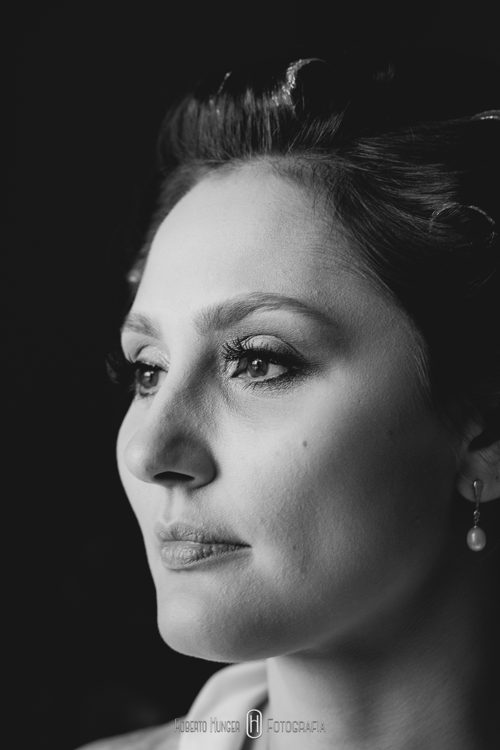 Fotografia: Roberto Hunger Fotografia ; Fazenda e Haras São Bento ; cerimonial: Primas Cerimonial; Celebrante: Edu Toledo;Make/Cabelo: Juninho Makehair; Buffet: Buffet Hernandes Gastronomia; Doce de Leite Bem-casaderia; Regina Bolos; Banda Tribals; Pertrini Wedding Band; Vestido: Casamarela (@casamarelanoivas); Araujo’s Bartenders; Kombi Pics