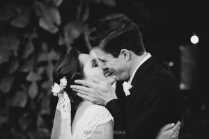 Fotografia: Roberto Hunger Fotografia ; Fazenda e Haras São Bento ; cerimonial: Primas Cerimonial; Celebrante: Edu Toledo;Make/Cabelo: Juninho Makehair; Buffet: Buffet Hernandes Gastronomia; Doce de Leite Bem-casaderia; Regina Bolos; Banda Tribals; Pertrini Wedding Band; Vestido: Casamarela (@casamarelanoivas); Araujo’s Bartenders; Kombi Pics