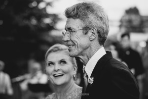 Fotografia: Roberto Hunger Fotografia ; Fazenda e Haras São Bento ; cerimonial: Primas Cerimonial; Celebrante: Edu Toledo;Make/Cabelo: Juninho Makehair; Buffet: Buffet Hernandes Gastronomia; Doce de Leite Bem-casaderia; Regina Bolos; Banda Tribals; Pertrini Wedding Band; Vestido: Casamarela (@casamarelanoivas); Araujo’s Bartenders; Kombi Pics