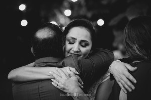 Fotografia: Roberto Hunger Fotografia ; Fazenda e Haras São Bento ; cerimonial: Primas Cerimonial; Celebrante: Edu Toledo;Make/Cabelo: Juninho Makehair; Buffet: Buffet Hernandes Gastronomia; Doce de Leite Bem-casaderia; Regina Bolos; Banda Tribals; Pertrini Wedding Band; Vestido: Casamarela (@casamarelanoivas); Araujo’s Bartenders; Kombi Pics