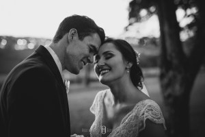 Fotografia: Roberto Hunger Fotografia ; Fazenda e Haras São Bento ; cerimonial: Primas Cerimonial; Celebrante: Edu Toledo;Make/Cabelo: Juninho Makehair; Buffet: Buffet Hernandes Gastronomia; Doce de Leite Bem-casaderia; Regina Bolos; Banda Tribals; Pertrini Wedding Band; Vestido: Casamarela (@casamarelanoivas); Araujo’s Bartenders; Kombi Pics