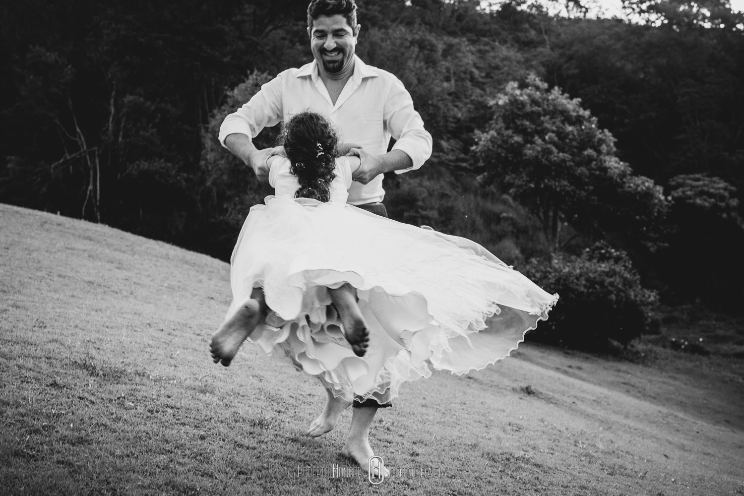 família em um Como organizar um elopement wedding nas montanhas, onde casar no estilo elopement wedding, o que é elopement wedding.