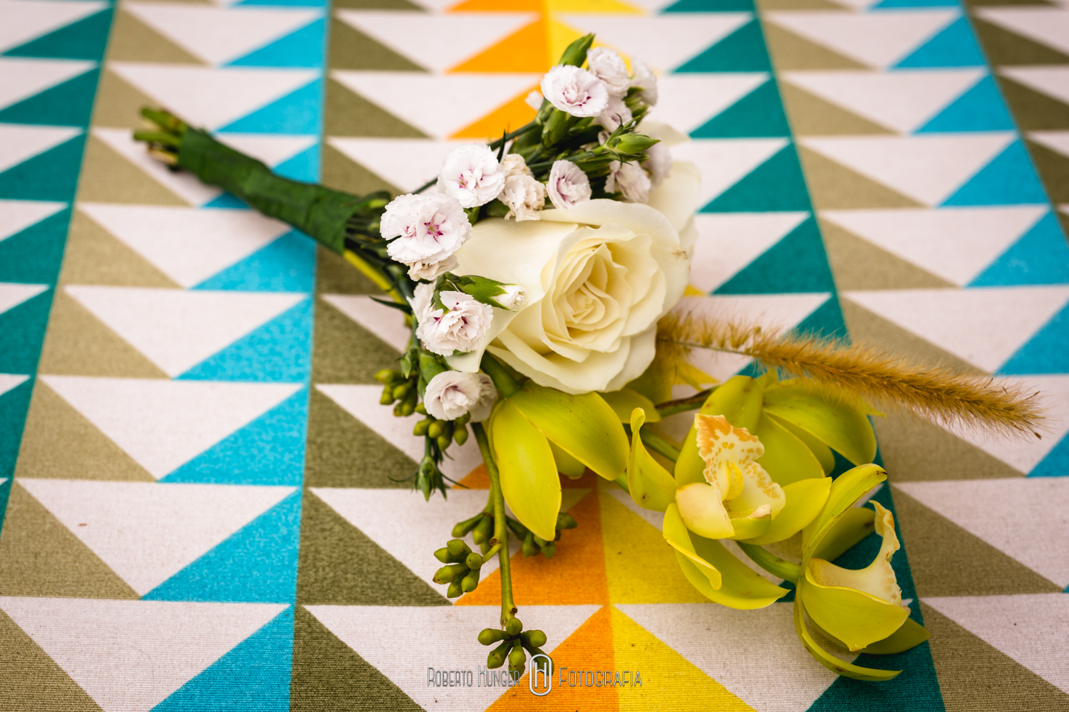 fotografia de casamento colégio são josé em pouso alegre, capela são josé em pouso alegre, fotógrafo de casamento em pouso alegre, minas gerais fotógrafo, fotos de casamento em pouso alegre, fotógrafo de casamentos e eventos na cidade pouso alegre, vestidos de casamento pouso alegre, onde casar em pouso alegre?