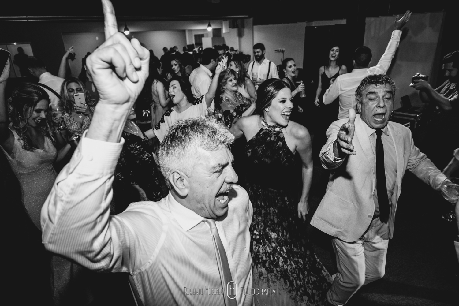 fotografia de casamento colégio são josé em pouso alegre, capela são josé em pouso alegre, fotógrafo de casamento em pouso alegre, minas gerais fotógrafo, fotos de casamento em pouso alegre, fotógrafo de casamentos e eventos na cidade pouso alegre, vestidos de casamento pouso alegre, onde casar em pouso alegre?