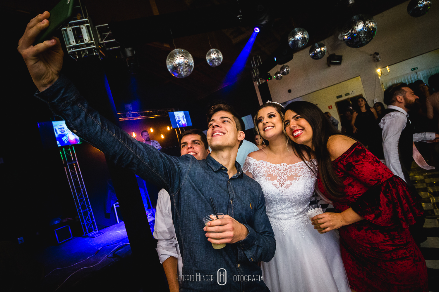Procurando fotógrafo de casamento? Zap para noivas, telefone fotógrafo minas gerais, fotógrafo casamento e 1544 anos em itajubá e pouso alegre. Fotografia de casamento itajubá e pouso alegre. Caldas e Poços de caldas fotógrafo de eventos, casamento fotos trÊs pontas e alfenas, lambari e monte verde fotografia de casamento, noivas sul de minas, camanducaia e extrema mg fotógrafo #noivas2019, #noivas2020, #machado , #camanducaia , #bordadamata , #paraisopolis , #santaritadosapucai , #extremamg , #jacutinga, #andradas, #santaritadosapucai, #brasopolis, #monteverde , #poçosdecaldas , #caldas , #itajubá , #cambui , #cambuimg , #pousoalegre , #felizesparasempre , #pirangucu , #itajuba , #carmodeminas #fotografocasamento