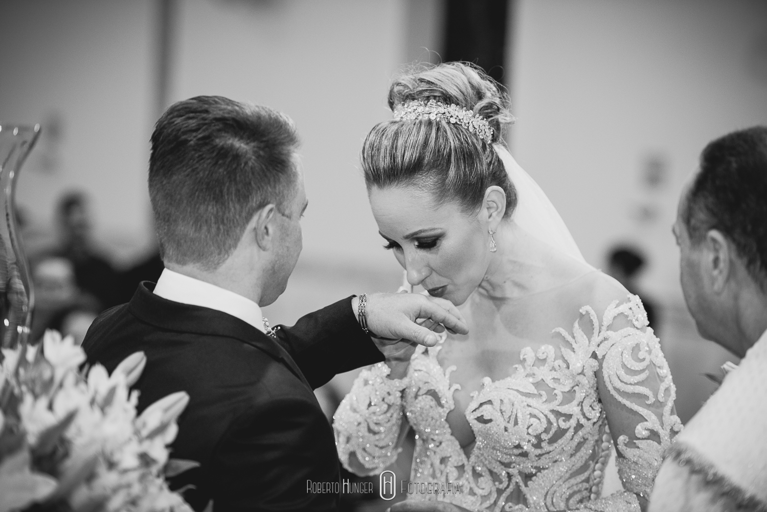 casamento católico em igrejas de minas gerais, casamento católico ao ar livre, casamento catolico entrada na igreja, cambui igreja matriz cerimônias de casamento