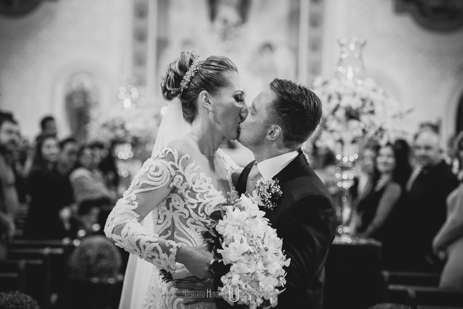 casamento católico em igrejas de minas gerais, casamento católico ao ar livre, casamento catolico entrada na igreja, cambui igreja matriz cerimônias de casamento
