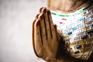 Elopement Wedding é um estilo de casamento no qual o noivo e a noiva optam por viajar para algum lugar distante ou fora da cidade e casar sem avisar a família e amigos