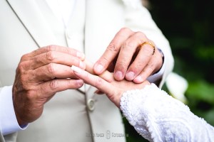 casamento budita zen, zen casamento, Elopement Wedding budista, fotos monte verde casamento lindo, casamento em monte verde hotel Hotel Meissner Hof, casando no campo, casando na chuva