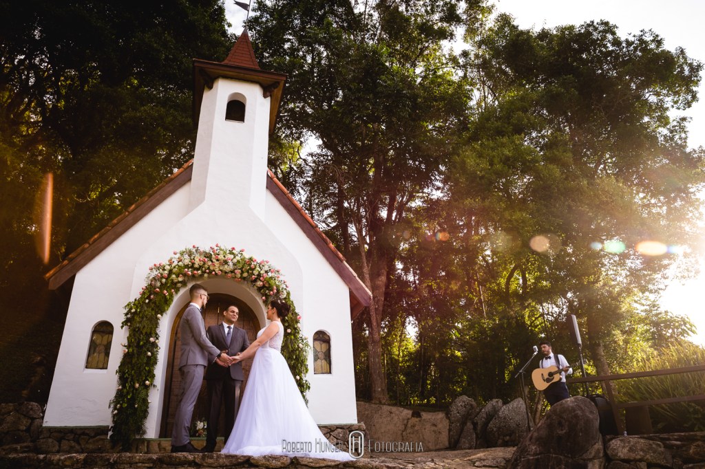 Elopement Wedding em monte verde, sul de minas gerais. Casamento ou mini wedding nas montanhas. O elopement wedding, também conhecido como casamento a dois, tornou-se uma das grandes tendências para casamento no Brasil.