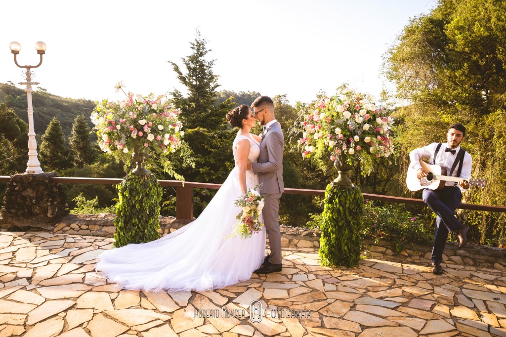 Elopement Wedding em monte verde, sul de minas gerais. Casamento ou mini wedding nas montanhas. O elopement wedding, também conhecido como casamento a dois, tornou-se uma das grandes tendências para casamento no Brasil.