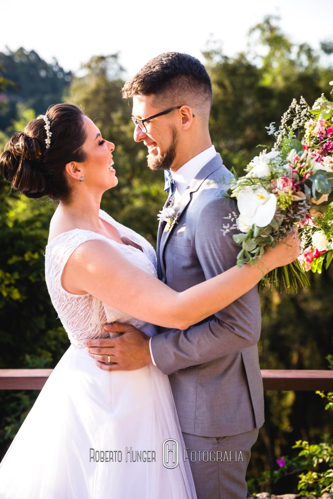 Elopement Wedding em monte verde, sul de minas gerais. Casamento ou mini wedding nas montanhas. O elopement wedding, também conhecido como casamento a dois, tornou-se uma das grandes tendências para casamento no Brasil.