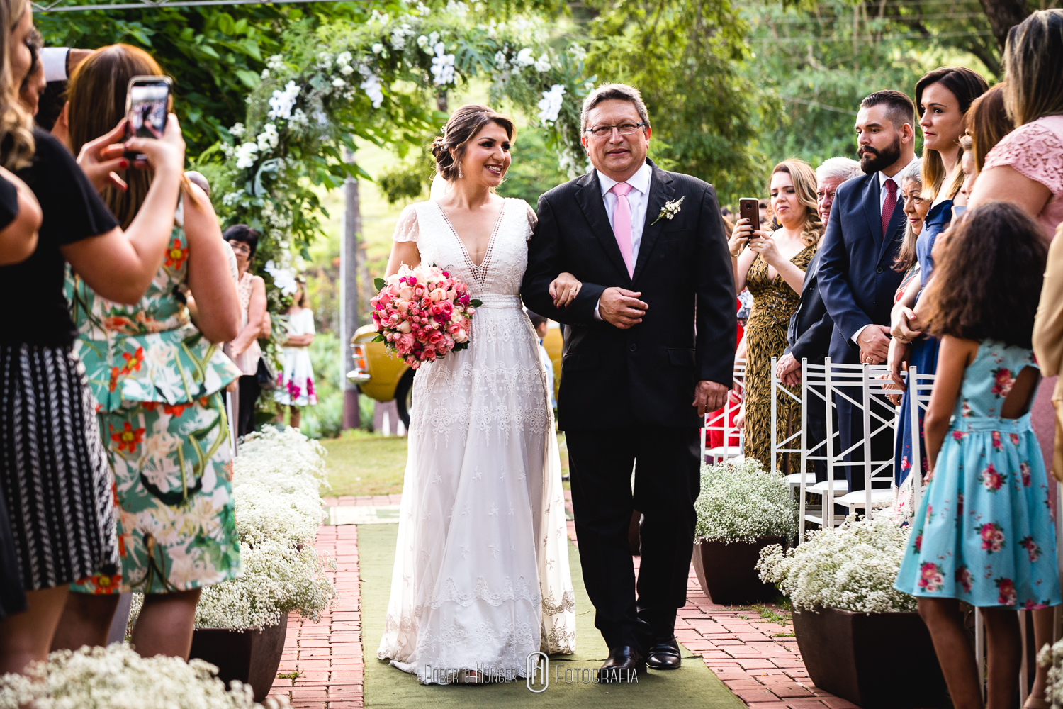 quanto custa um casamento e a decoração do casamento, buffet de casamento em minas gerais, decoração de casamento ao ar livre em minas gerais, pousada para casamentos fotos, noiva casando em local rústico, casamento ao ar livre sul de minas gerais
